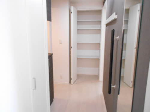 リラ中通 203号-4