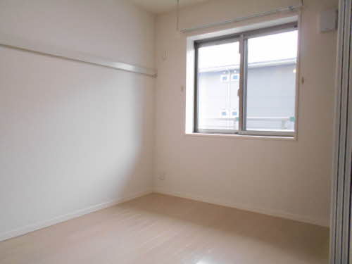 リラ中通 203号-6