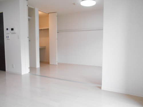 リラ中通 203号-13