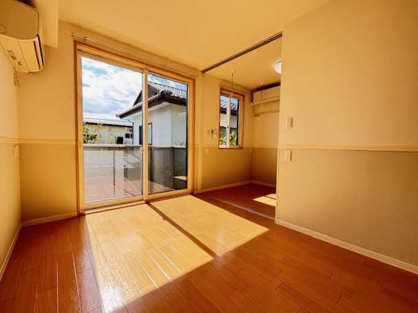 ヴィラ西中央 202号-2