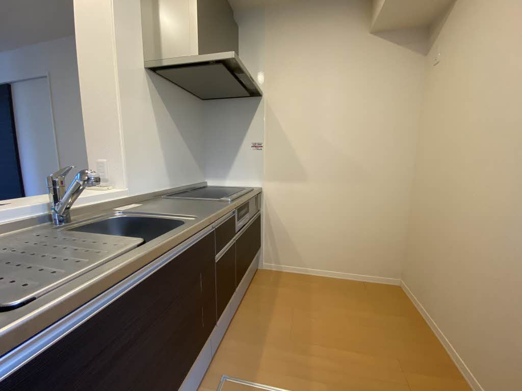 シャーメゾン大町 102号-3