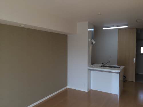 シャーメゾン赤木 202号-4