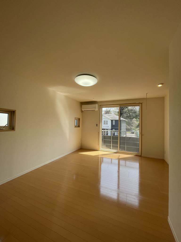 シャーメゾン明石台 201号-2