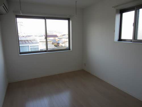 シュエットメゾン参番館 D104号-6