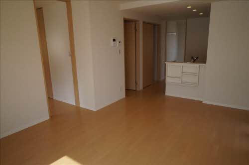 メゾン ゆずりは 102号-2