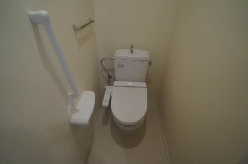 シャーメゾン日の出町 302号-13