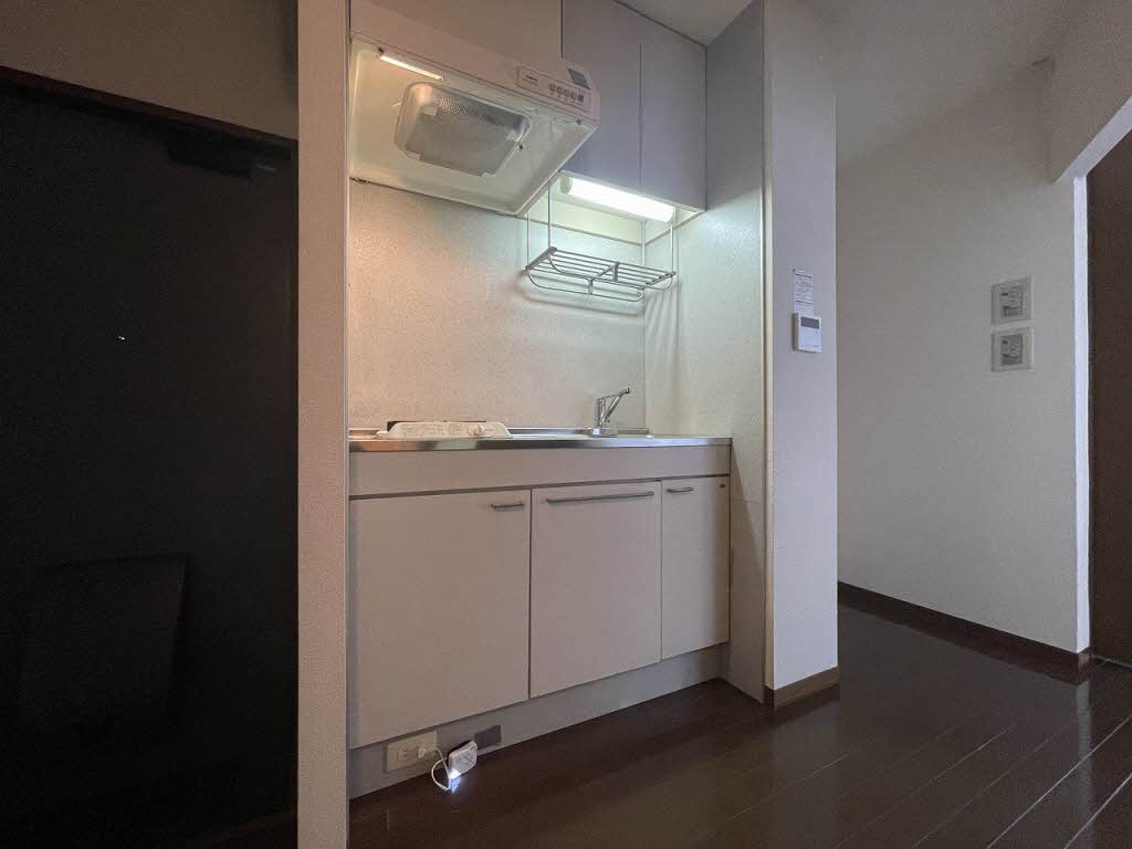 エリア０１１ 103号-4