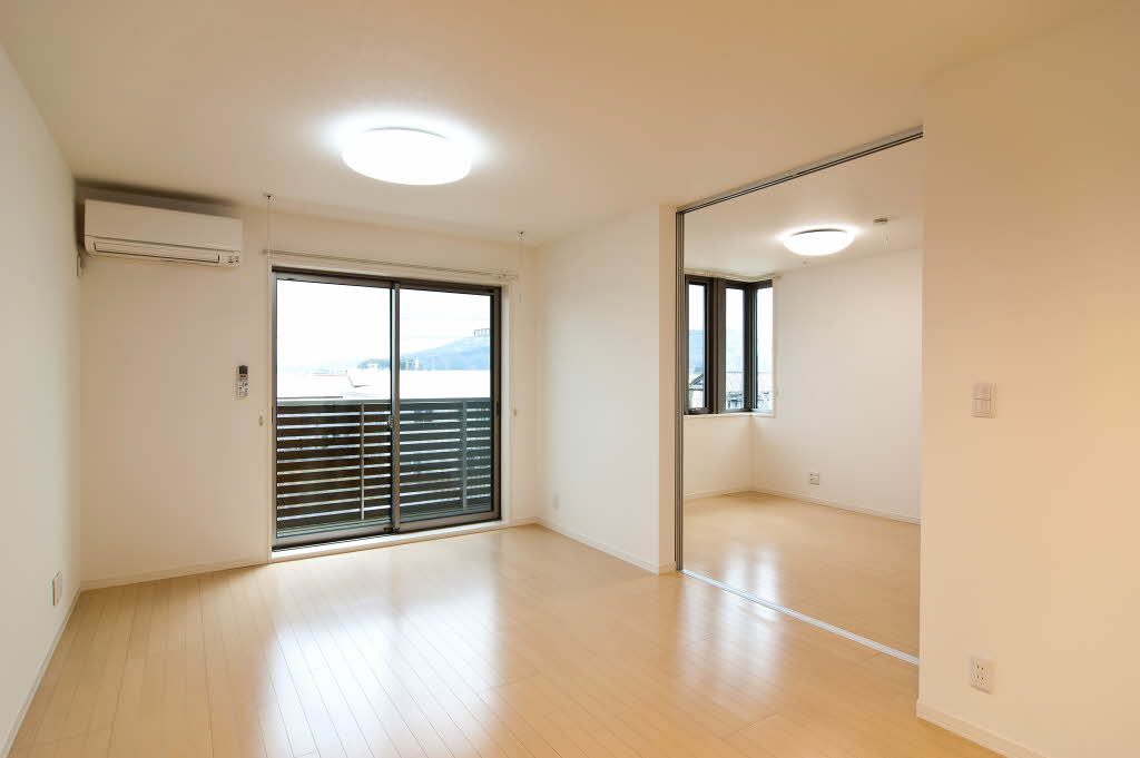 コージー　サクラ 102号-2