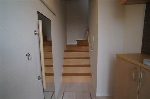 シャーメゾン・八幡・エンドーⅡ 201号-3