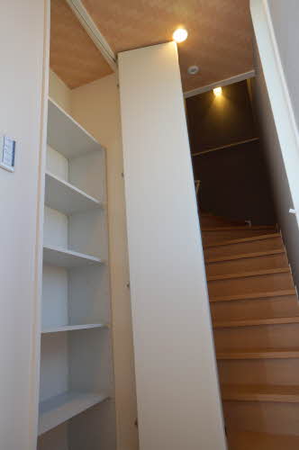 シャーメゾン本陣前 205号-6