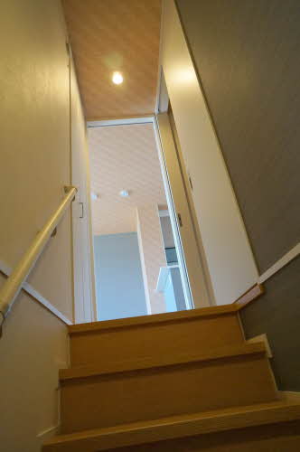 シャーメゾン本陣前 205号-8