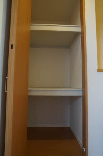 シャーメゾン国見２丁目 202号-4