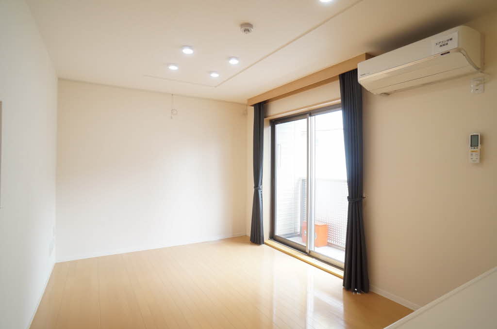 メゾン神明町 202号-2