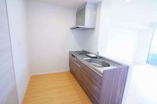 グランカーサ B202号-4