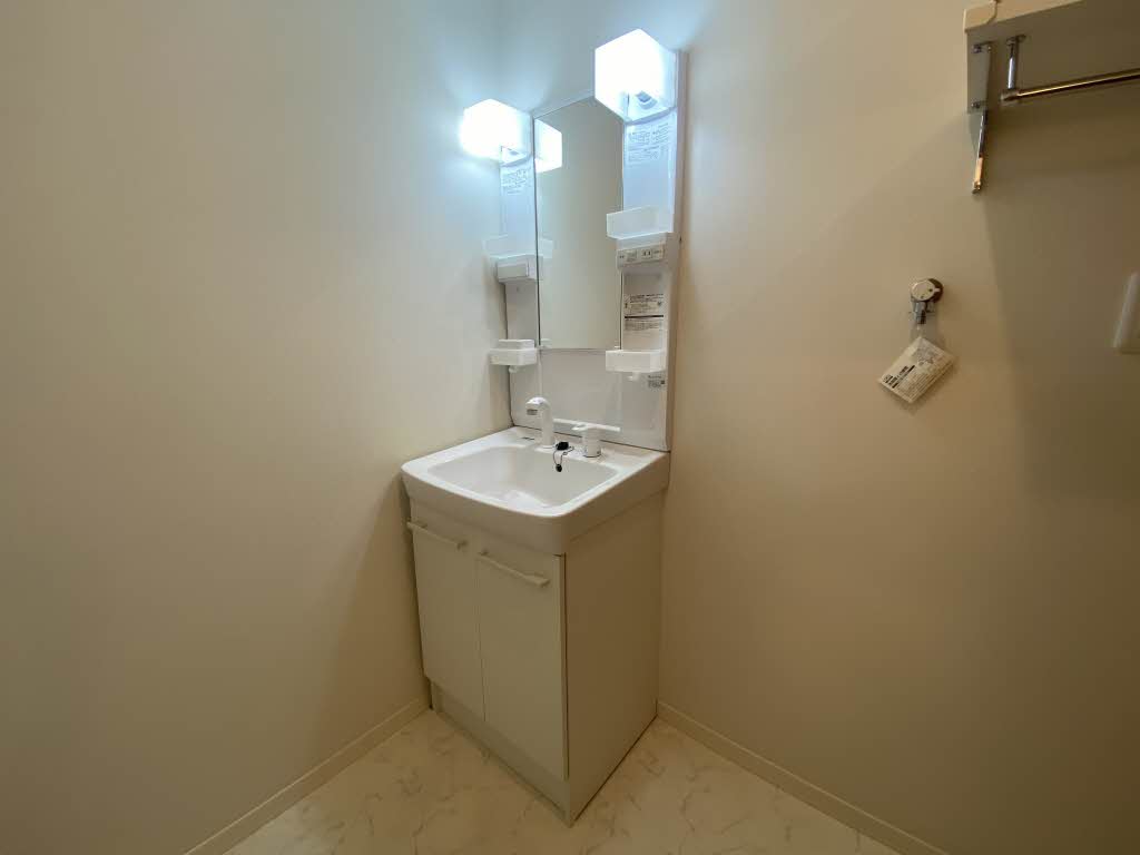 セリシール森合 203号-8