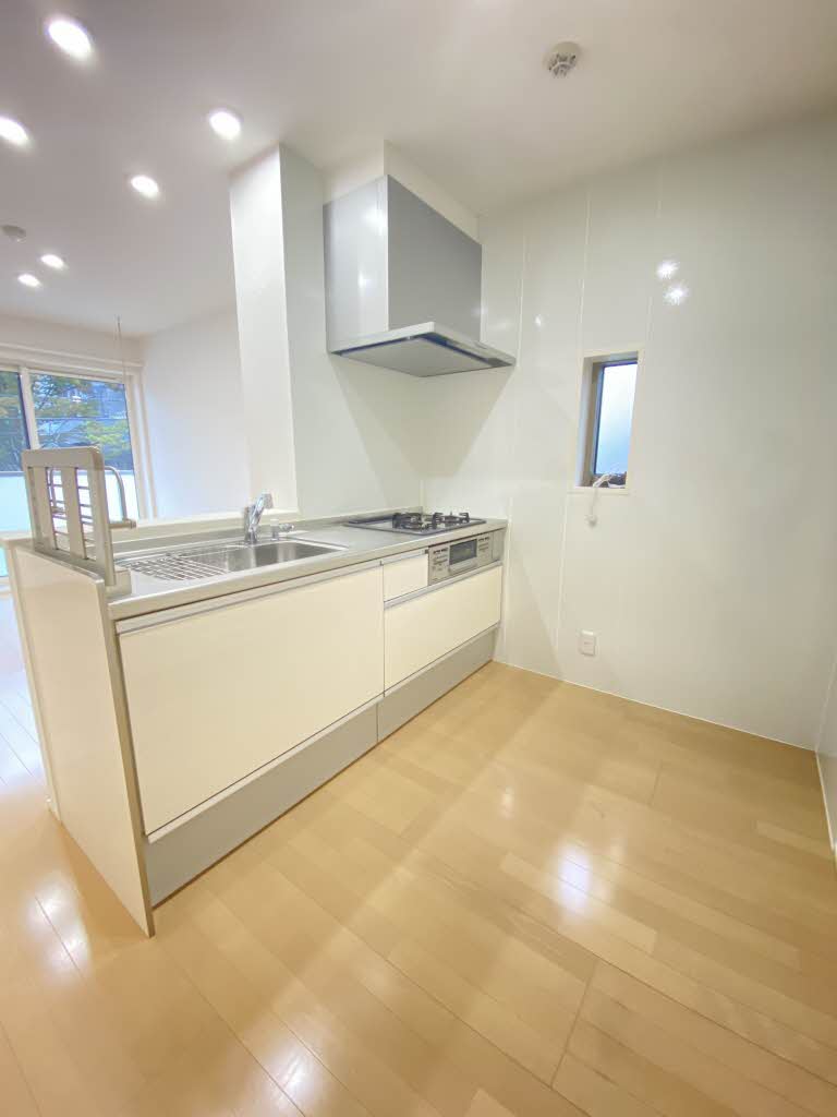 グラシウ寿金沢 203号-3