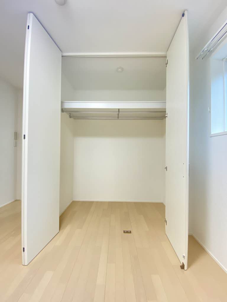 グラシウ寿金沢 203号-8