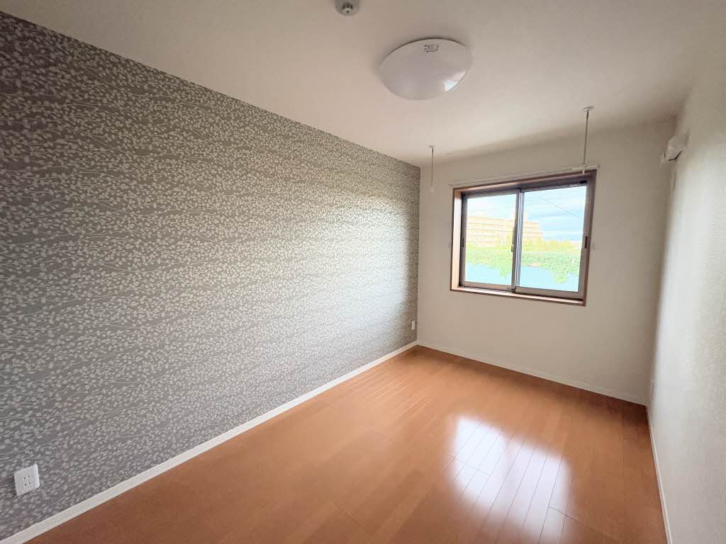 クラージュ銀杏町 303号-3