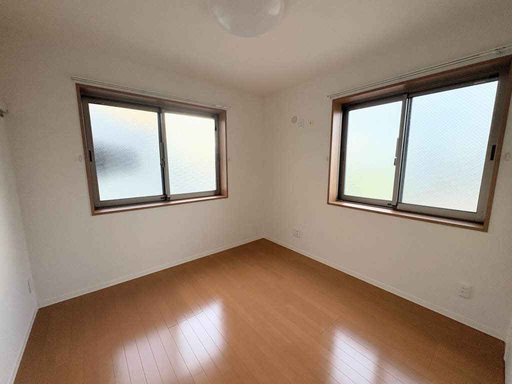 クラージュ銀杏町 303号-4