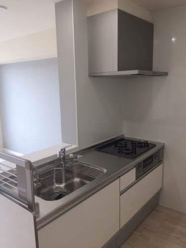 フロントマーレ 203号-3