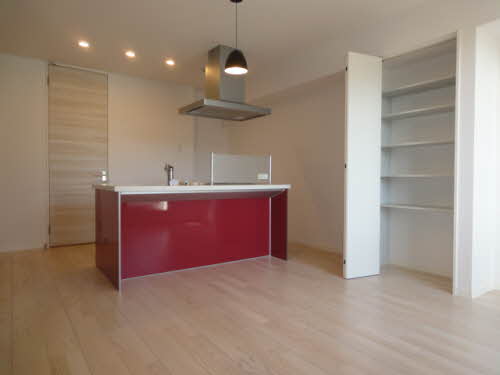 ロイヤルコートハウス 202号-2