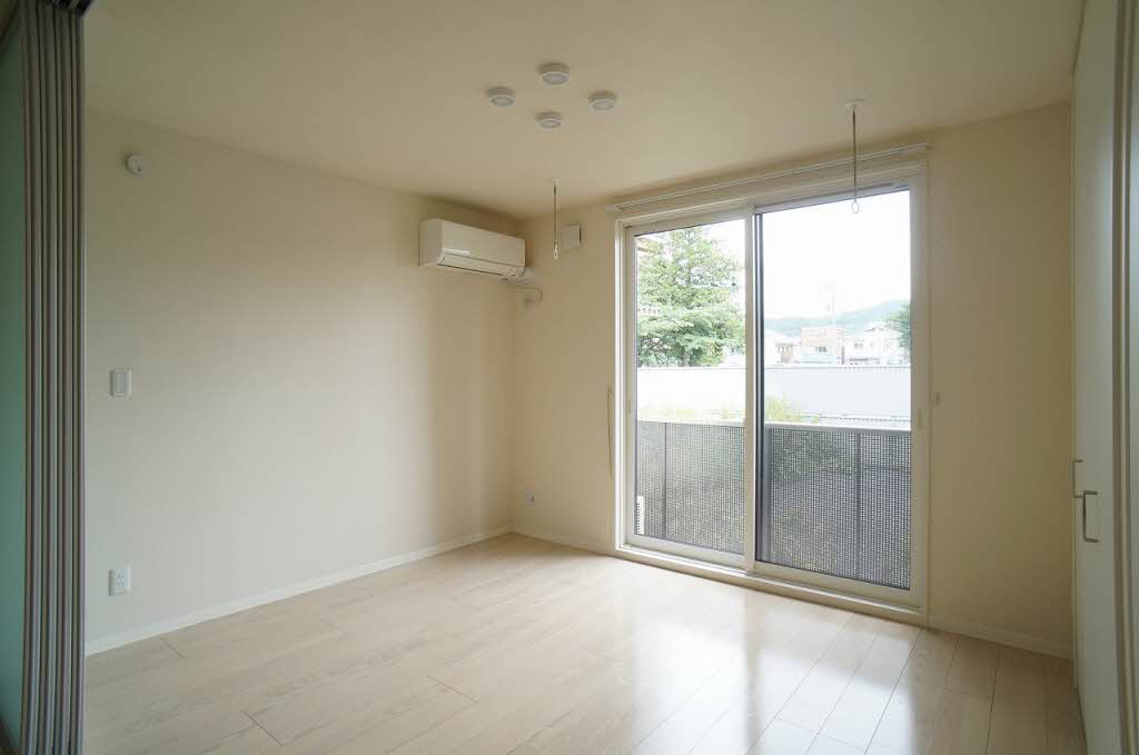 Ｋｙａｎｏｓ 102号-8