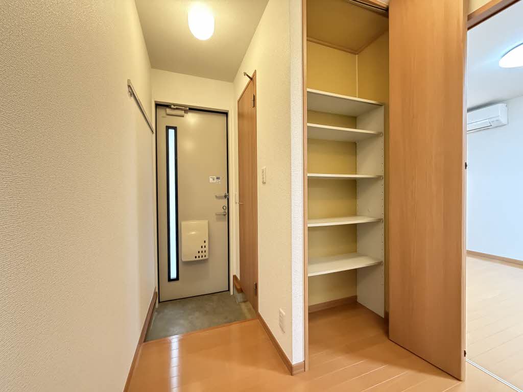 シャーメゾン楢山Ｂ B102号-5