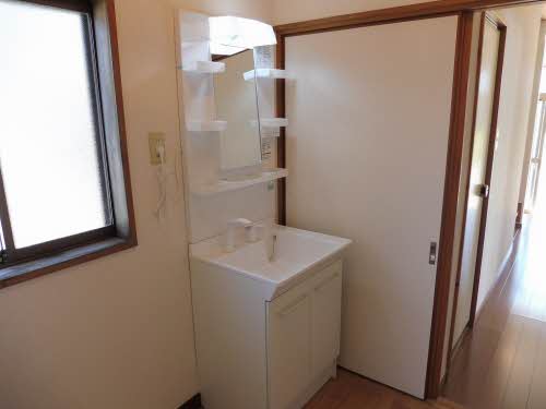 古川北町五丁目貸家B-12