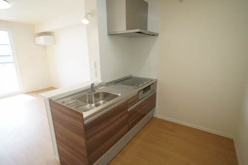 シャーメゾンアンビシャス 203号-4