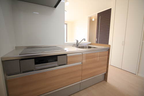 メゾン・エリュシオン 104号-6