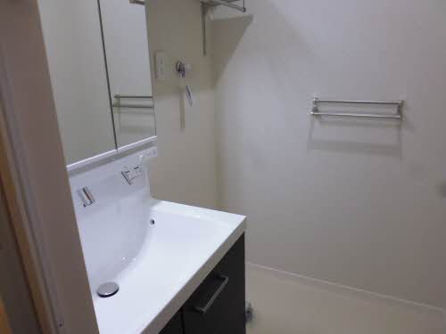 シャーメゾントミーＣ C202号-8