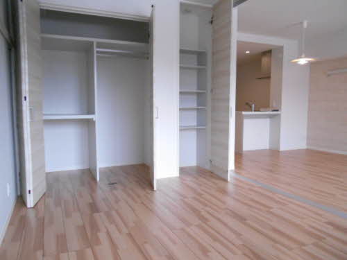 トゥーツリーズ城下町 203号-6