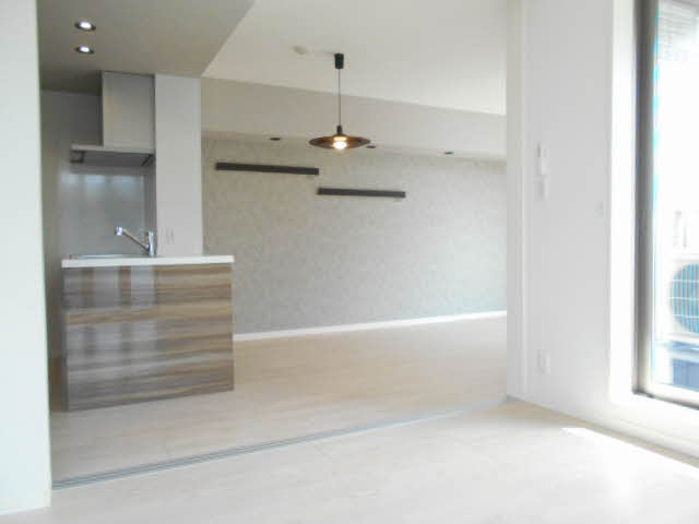 トゥーツリーズ城下町 301号-3