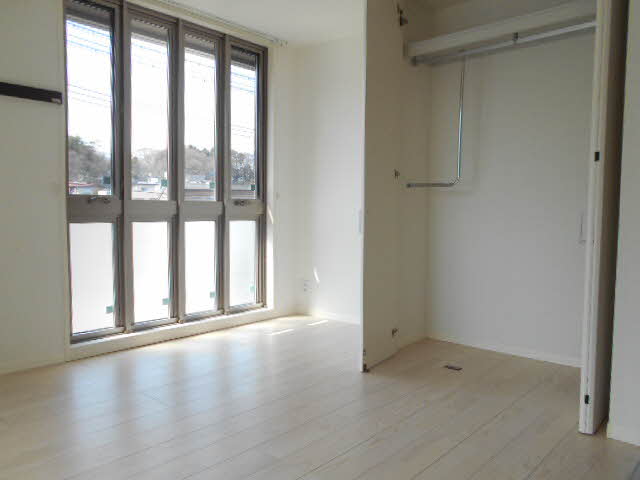 トゥーツリーズ城下町 301号-8