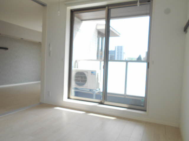 トゥーツリーズ城下町 301号-12