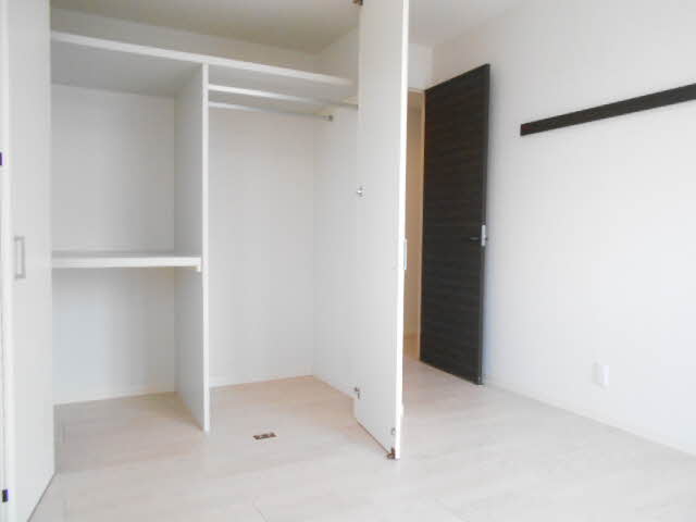 トゥーツリーズ城下町 301号-13