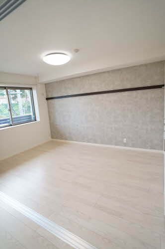 トゥーツリーズ城下町 303号-12