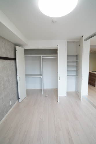 トゥーツリーズ城下町 303号-13