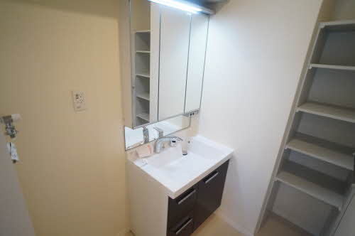 シャーメゾン　エクラージュ 202号-5