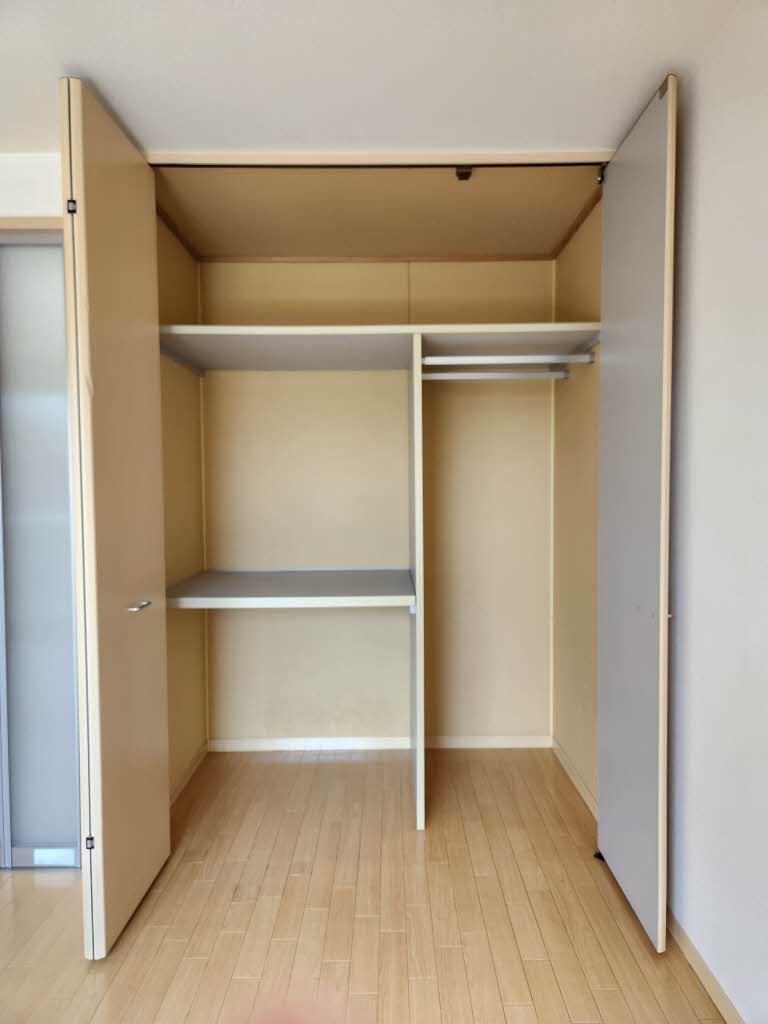 リィ・シイン 102号-10