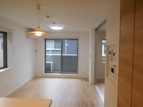 クレスティーク山王 206号-3