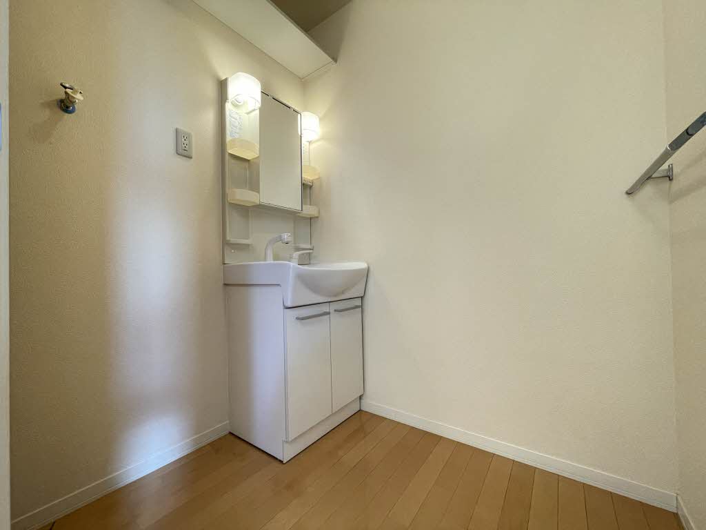 シャーメゾン大町 202号-8