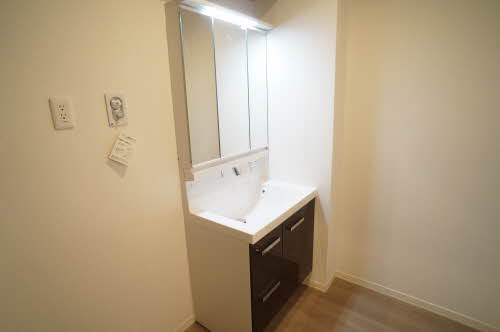 メゾンリバレイン 101号-9