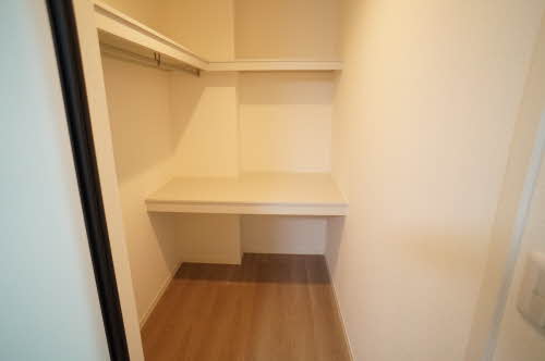 メゾンリバレイン 102号-4