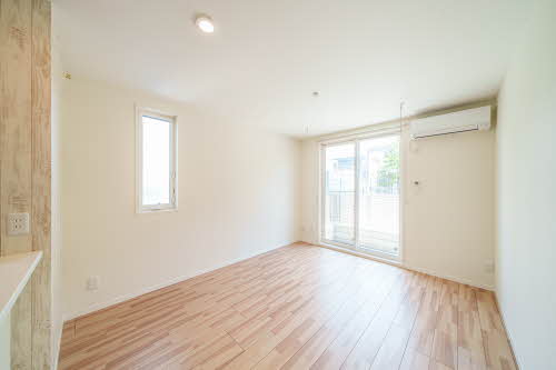 シャーメゾン　ＳＫ　ＳＯＵＴＨ 103号-2