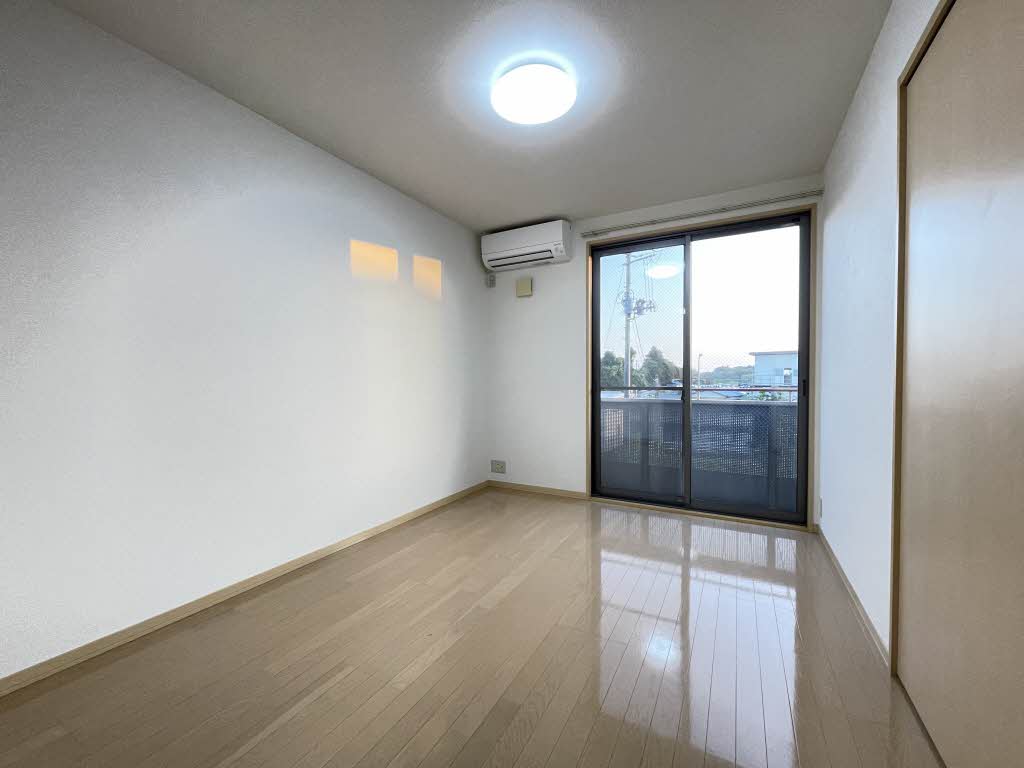 モントレー若宮　Ａ 202号-2