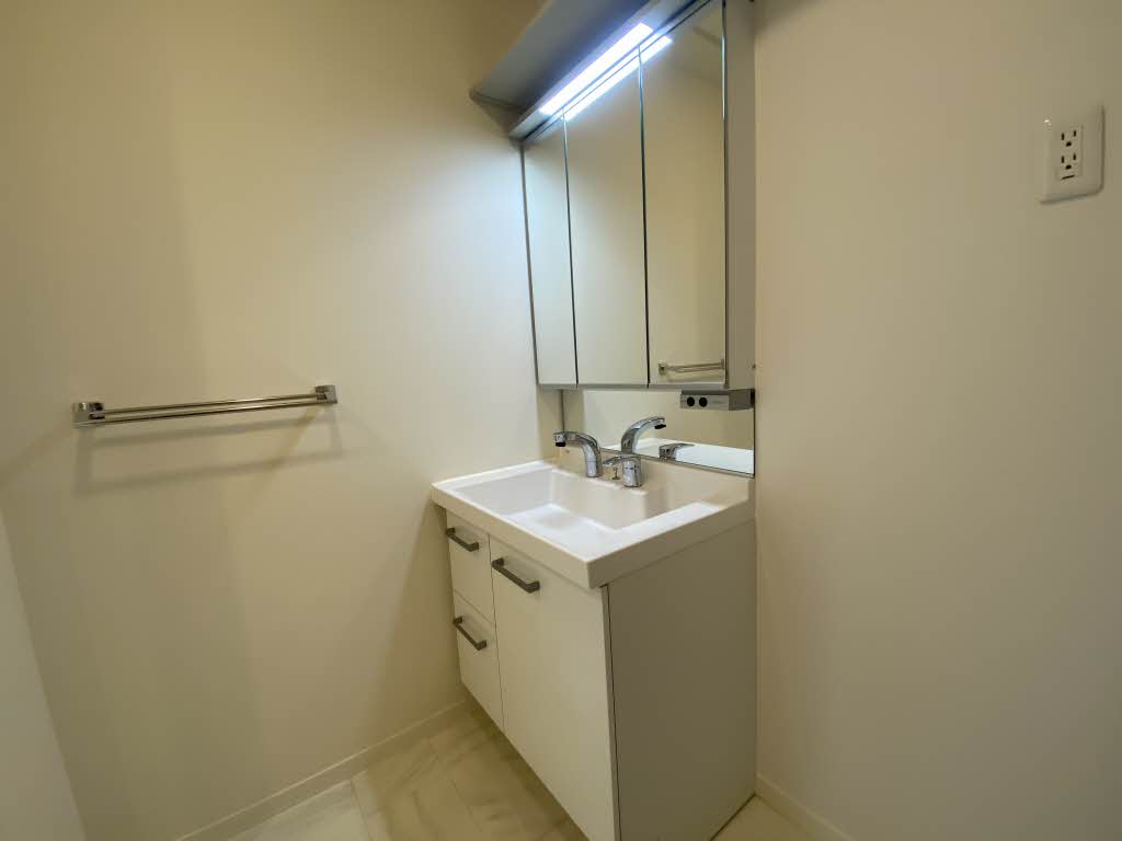 グリシーヌオール中町 303号-8