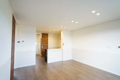 メゾン・シャングリラ 202号-2