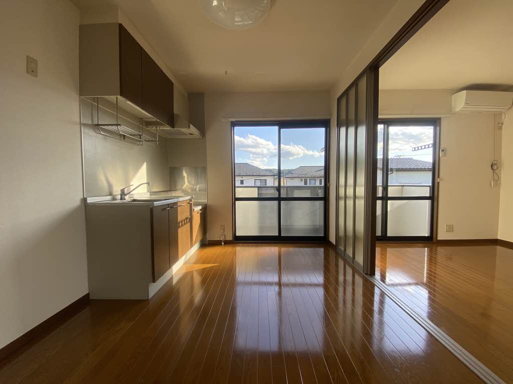 ポーシェ三月内　Ａ 201号-4