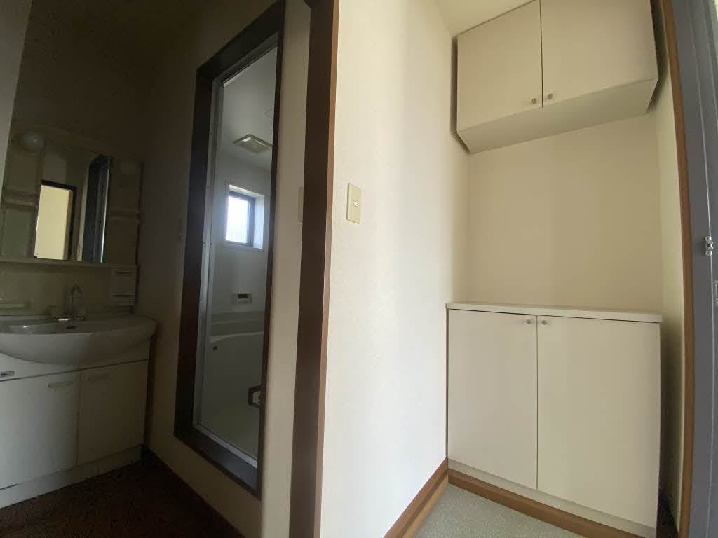 ポーシェ三月内　Ａ 201号-6